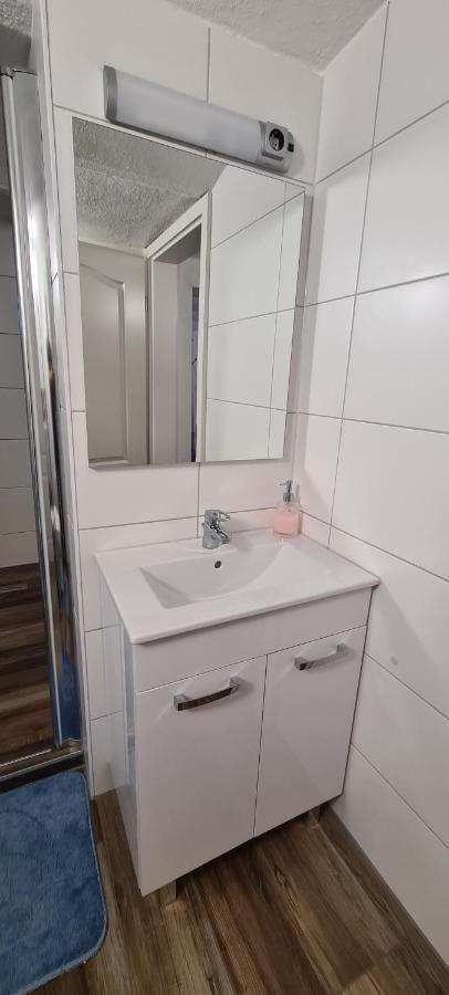 Byjoe Apartment Morschen Ngoại thất bức ảnh